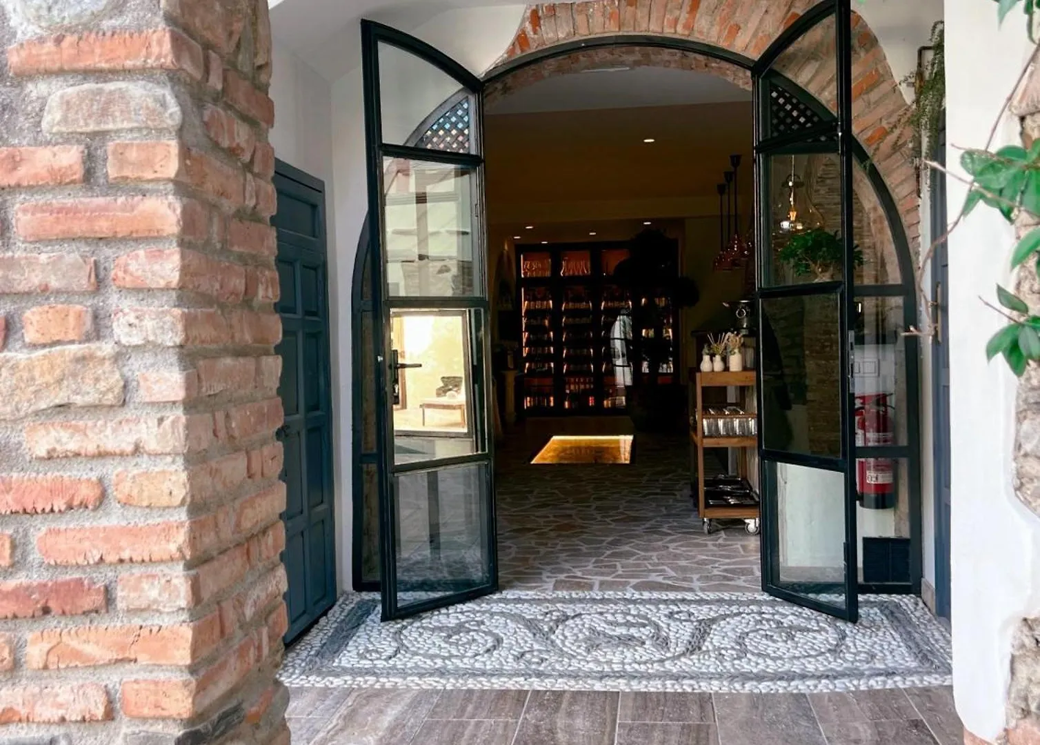 Elysium Luxury Stays Melegis