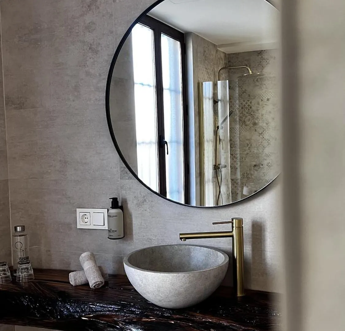 Elysium Luxury Stays Melegis 2*,
