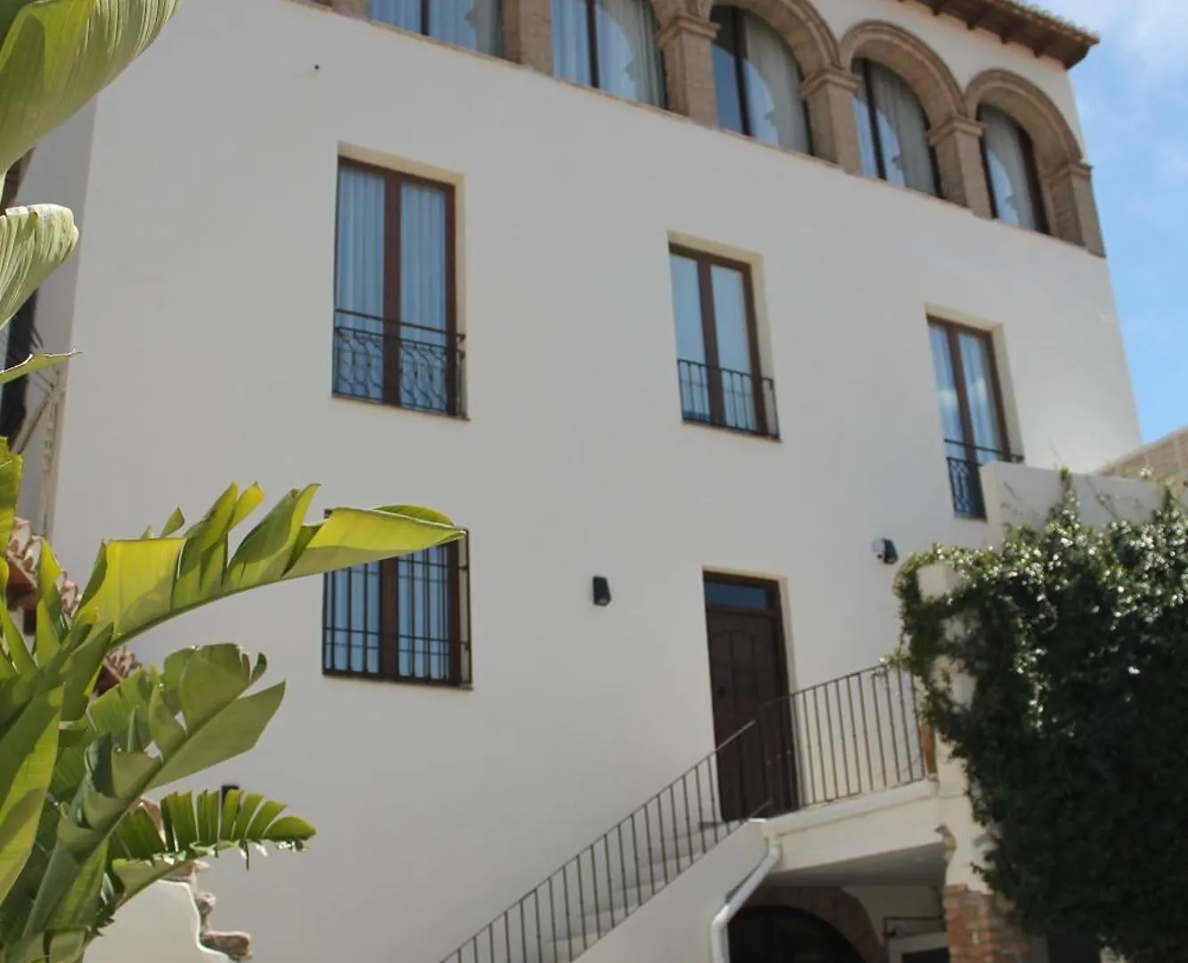 Elysium Luxury Stays Melegis 2*,